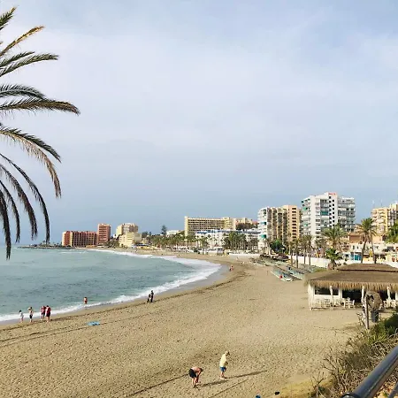 Luxury Beachfront In Costa 贝纳尔马德纳